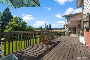 1706 S Sunset Dr, Tacoma, WA 98465 - Photo 4