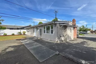 405 W Bell Street, Sequim, WA 98382 - Photo 32