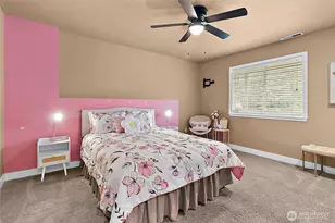 18714 McGhee Dr E, Bonney Lake, WA 98391 - Photo 28