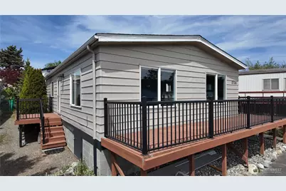 2704 Dundee Place, Anacortes, WA 98221 - Photo 2