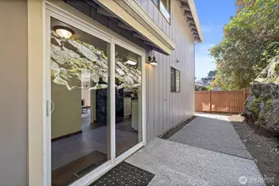 3415 24th Ave W, Seattle, WA 98199 - Photo 28