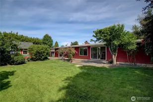 16972 Vaughn Rd, Mount Vernon, WA 98273 - Photo 6
