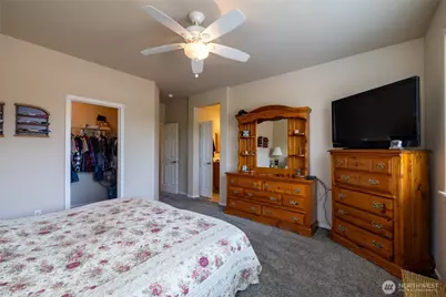 8304 Vashon Drive NE, Lacey, WA 98516 - Photo 10