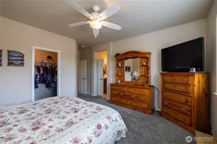 8304 Vashon Dr NE, Lacey, WA 98516 - Photo 10