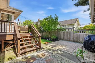 5910 Dayton Ave N, Seattle, WA 98103 - Photo 26