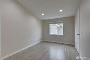 12717 Greenwood Ave N, Seattle, WA 98133 - Photo 8