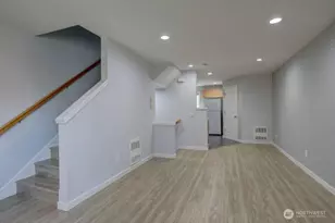 12717 Greenwood Ave N, Seattle, WA 98133 - Photo 4