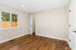 2011 145th Ave SE, Bellevue, WA 98007 - Photo 26
