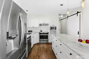 2011 145th Ave SE, Bellevue, WA 98007 - Photo 10