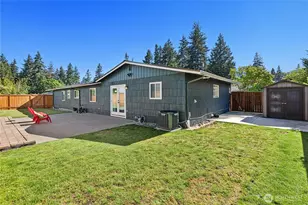 2011 145th Ave SE, Bellevue, WA 98007 - Photo 32