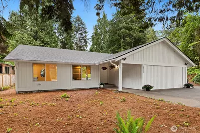 16310 Fremont Place N, Shoreline, WA 98133 - Photo 1