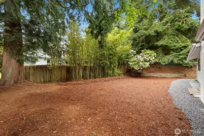 16310 Fremont Place N, Shoreline, WA 98133 - Photo 24