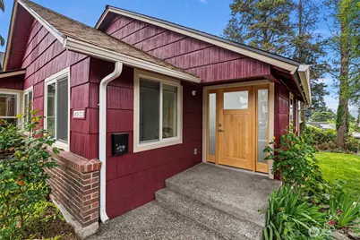 4020 47th Avenue S, Seattle, WA 98118 - Photo 2