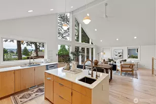 4020 47th Ave S, Seattle, WA 98118 - Photo 8