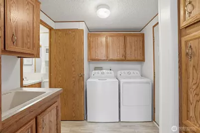 24324 9th Avenue W, Bothell, WA 98021 - Photo 24