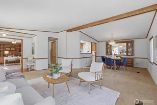 24324 9th Ave W, Bothell, WA 98021 - Photo 8
