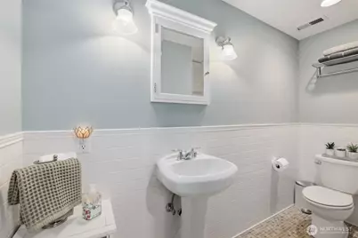 5250 45th Avenue SW, Seattle, WA 98136 - Photo 20