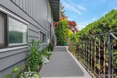 26635 18 Place S, Des Moines, WA 98198 - Photo 4