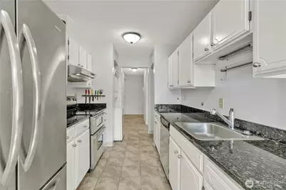 4545 Sand Point Way NE #207, Seattle, WA 98105 - Photo 10