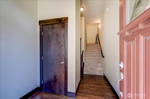 4020 NE 3rd Pl, Renton, WA 98056 - Photo 4