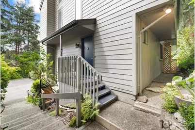 10840 NE 35th Place #2, Bellevue, WA 98004 - Photo 22