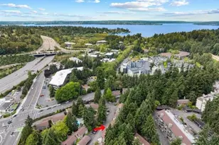 10840 NE 35th Pl, Bellevue, WA 98004 - Photo 24