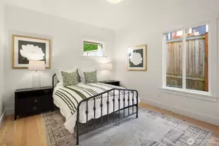 317 NE 58th St, Seattle, WA 98105 - Photo 16