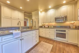 700 W Prospect St, Seattle, WA 98119 - Photo 12
