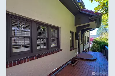 700 W Prospect Street, Seattle, WA 98119 - Photo 36