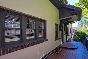 700 W Prospect St, Seattle, WA 98119 - Photo 36
