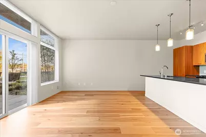 2960 Eastlake Avenue E #111, Seattle, WA 98102 - Photo 12