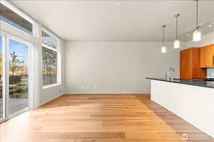 2960 Eastlake Ave E, Seattle, WA 98102 - Photo 12