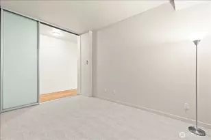 2960 Eastlake Ave E, Seattle, WA 98102 - Photo 16