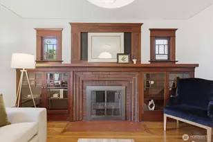 924 N 75th St, Seattle, WA 98103 - Photo 10