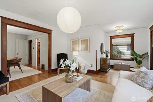 924 N 75th St, Seattle, WA 98103 - Photo 8