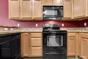 1244 S 51 Pl NE, Auburn, WA 98002 - Photo 10