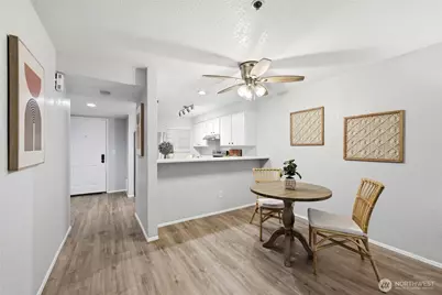 25005 98th Place S #C102, Kent, WA 98030 - Photo 8