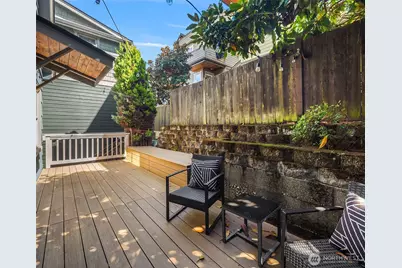 17 W Dravus Street, Seattle, WA 98119 - Photo 18