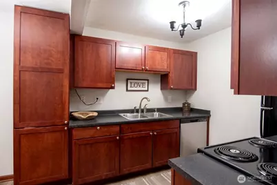 16817 Larch Way #E105, Lynnwood, WA 98037 - Photo 8