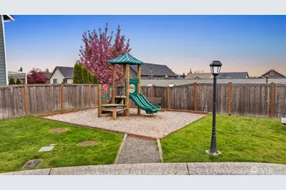 20420 5th Avenue W, Lynnwood, WA 98036 - Photo 16