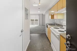 425 Vine St, Seattle, WA 98121 - Photo 6