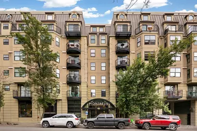 425 Vine Street #421, Seattle, WA 98121 - Photo 2