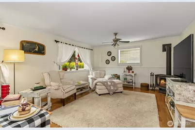 13518 47th Drive NE, Marysville, WA 98271 - Photo 8