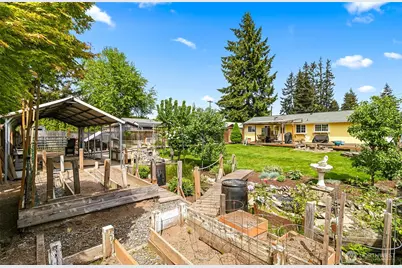 13518 47th Drive NE, Marysville, WA 98271 - Photo 32