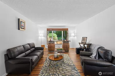 4823 W Tapps Dr E, Lake Tapps, WA 98391 - Photo 6