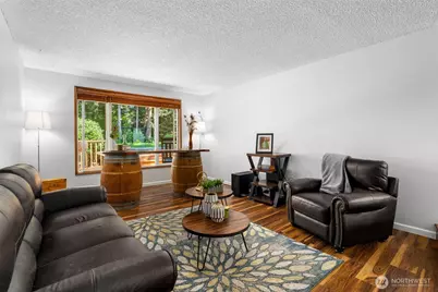 4823 W Tapps Dr E, Lake Tapps, WA 98391 - Photo 8