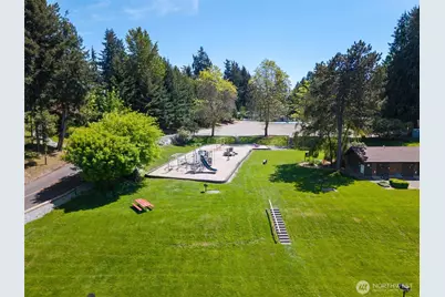 4823 W Tapps Dr E, Lake Tapps, WA 98391 - Photo 36