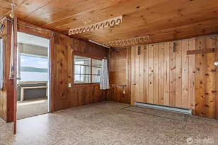 8339 Franklin Rd, Clinton, WA 98236 - Photo 10