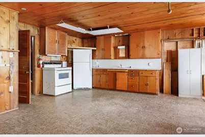 8339 Franklin Road, Clinton, WA 98236 - Photo 16