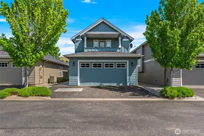 2452 NW Columbia Avenue #44, East Wenatchee, WA 98802 - Photo 1